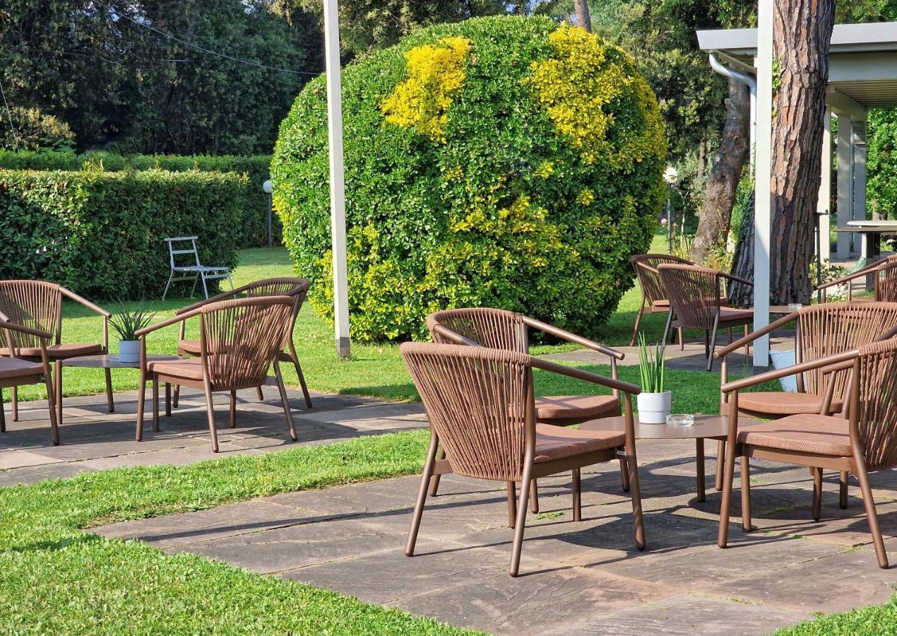 Hotel Villa Elsa Marina di Massa Zewnętrze zdjęcie