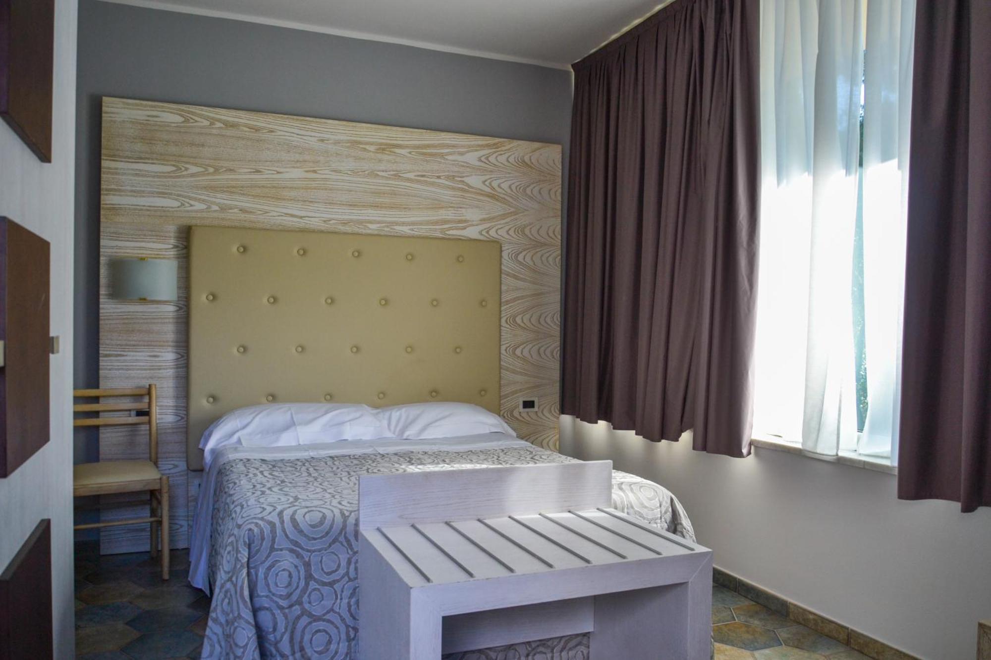 Hotel Villa Elsa Marina di Massa Pokój zdjęcie