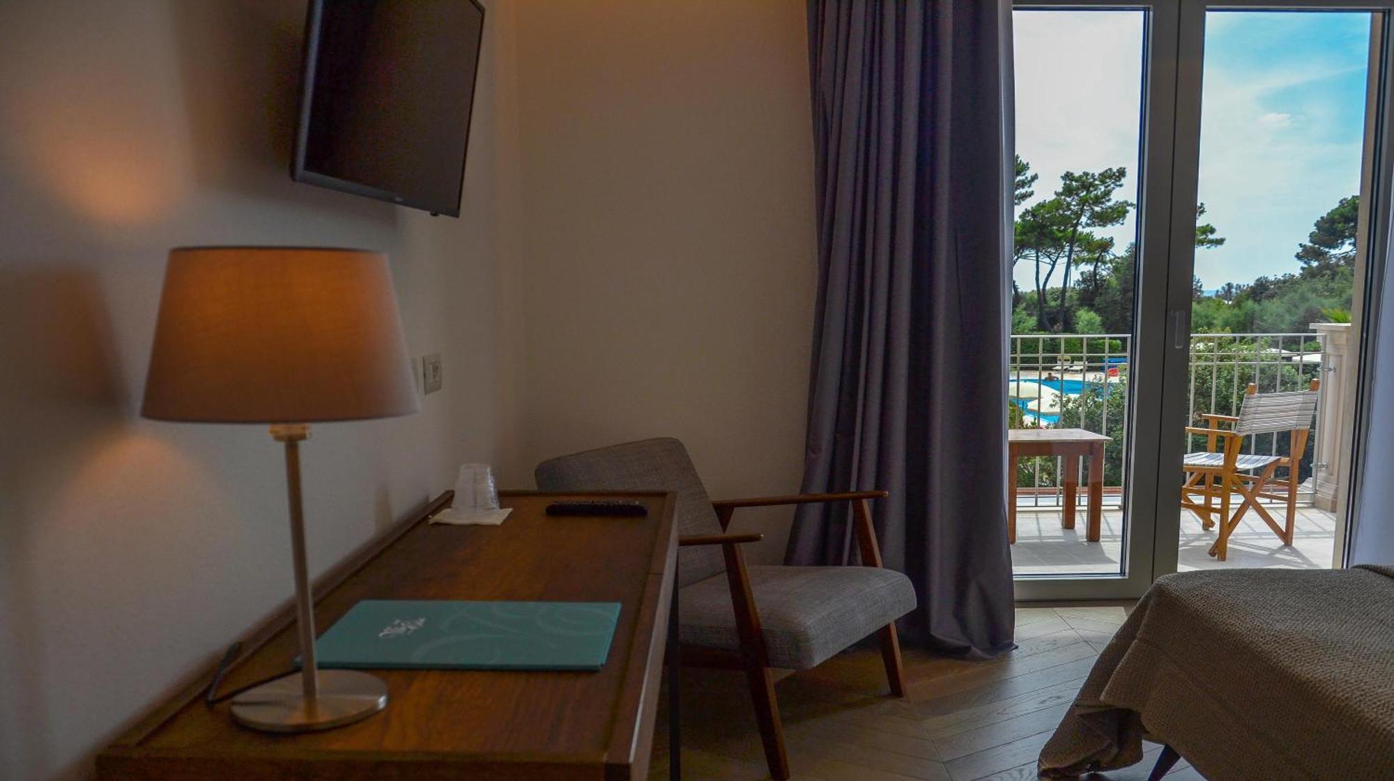 Hotel Villa Elsa Marina di Massa Zewnętrze zdjęcie