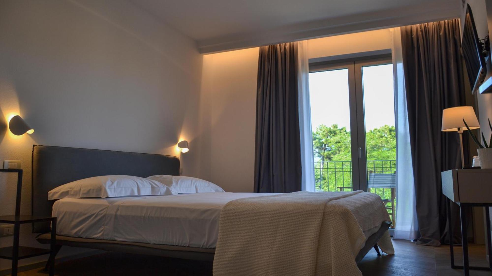 Hotel Villa Elsa Marina di Massa Zewnętrze zdjęcie