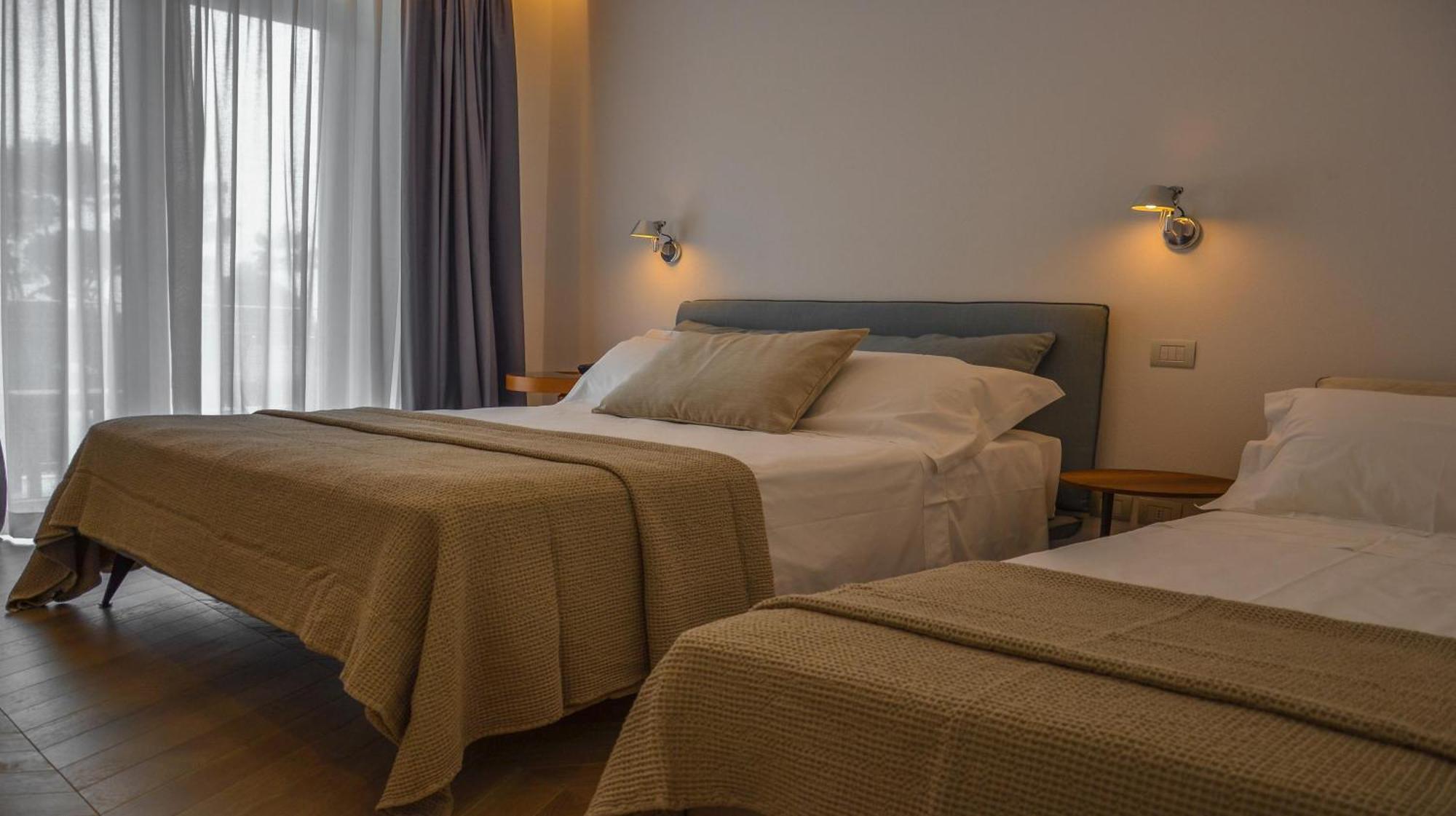 Hotel Villa Elsa Marina di Massa Zewnętrze zdjęcie