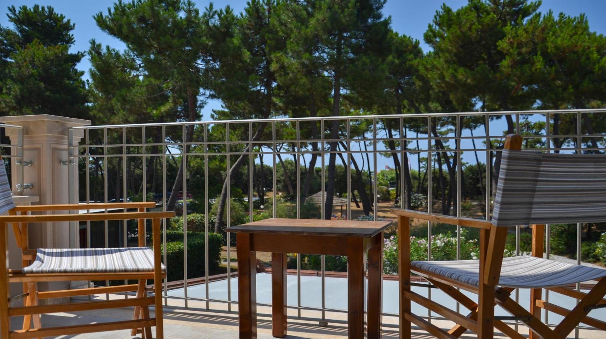 Hotel Villa Elsa Marina di Massa Zewnętrze zdjęcie