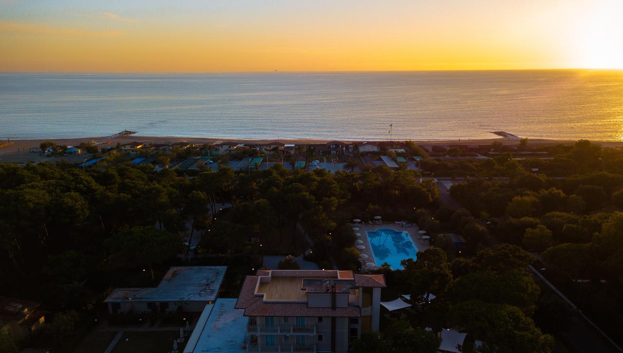 Hotel Villa Elsa Marina di Massa Zewnętrze zdjęcie